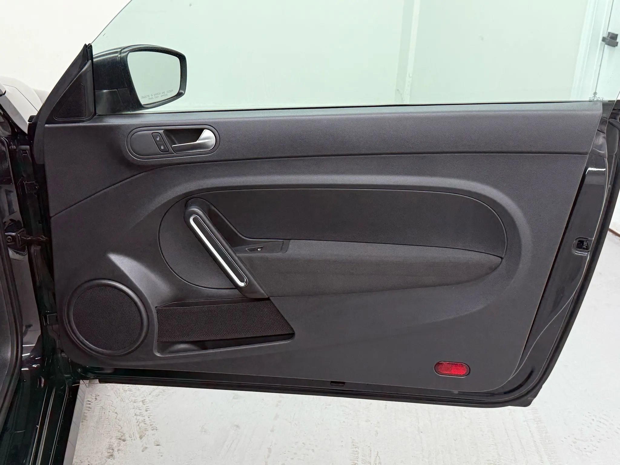 Used 2017 Volkswagen Beetle 1.8T S image 13