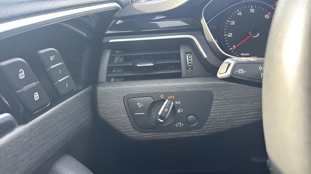 Used 2023 Audi A4 2.0T Premium w/ Convenience Package image 19