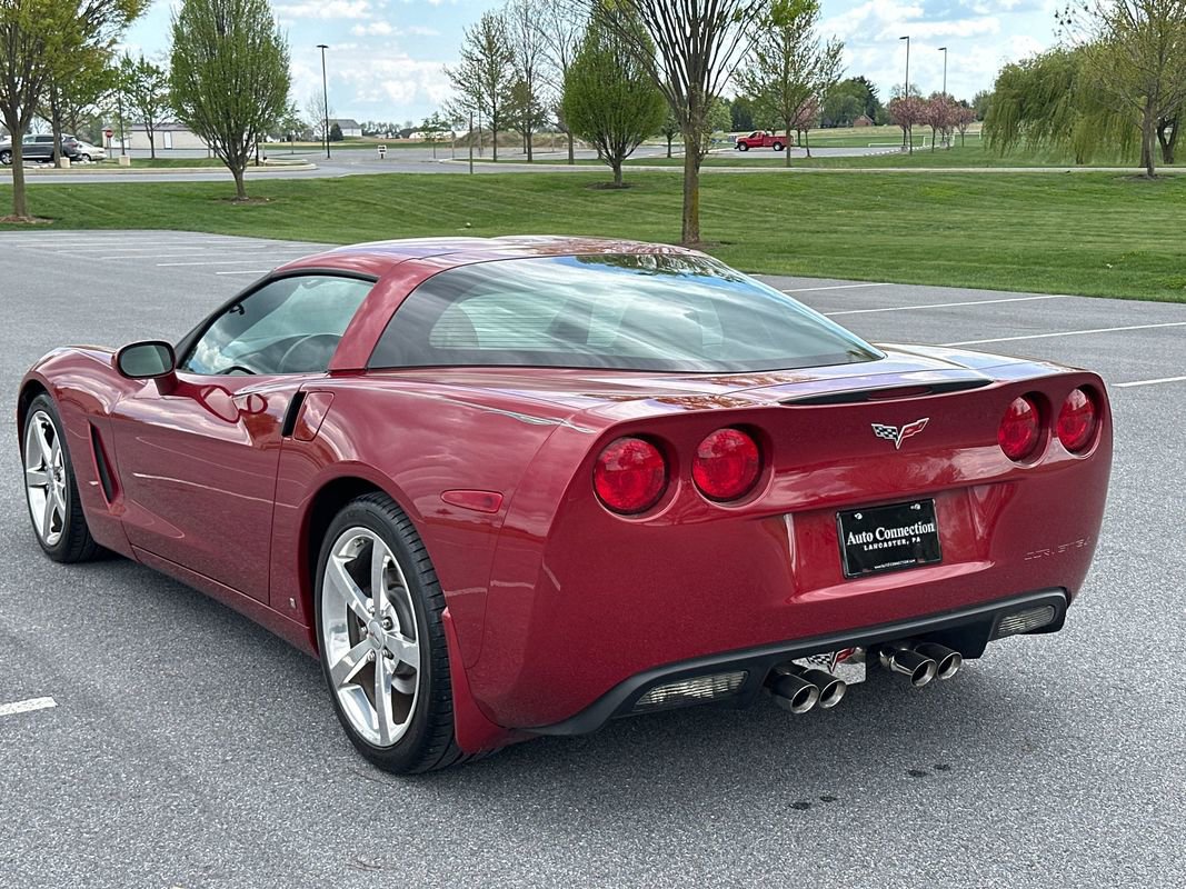 Used 2008 Chevrolet Corvette Coupe w/ Preferred Equipment Group RWD image 9