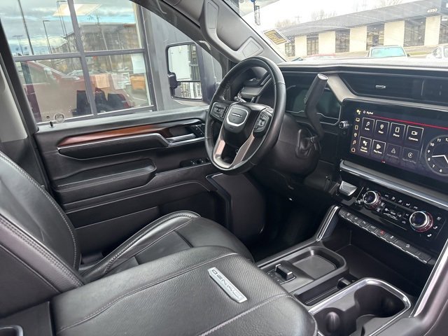 Used 2024 GMC Sierra 3500 Denali w/ Technology Package image 11