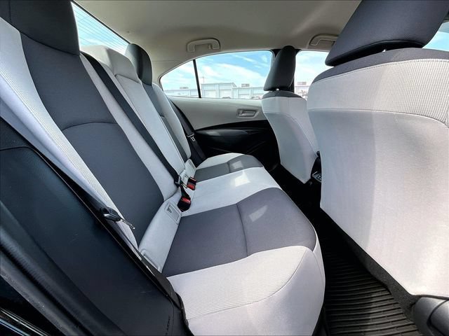 Used 2023 Toyota Corolla LE FWD image 16