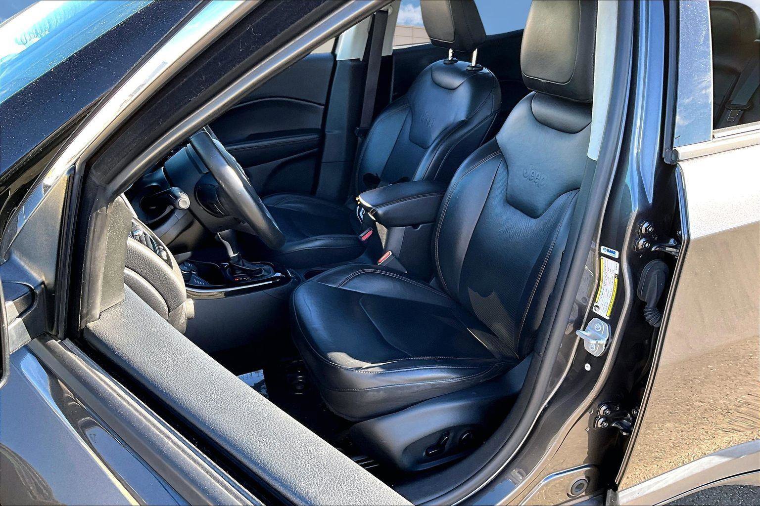 Used 2019 Jeep Compass Limited image 24