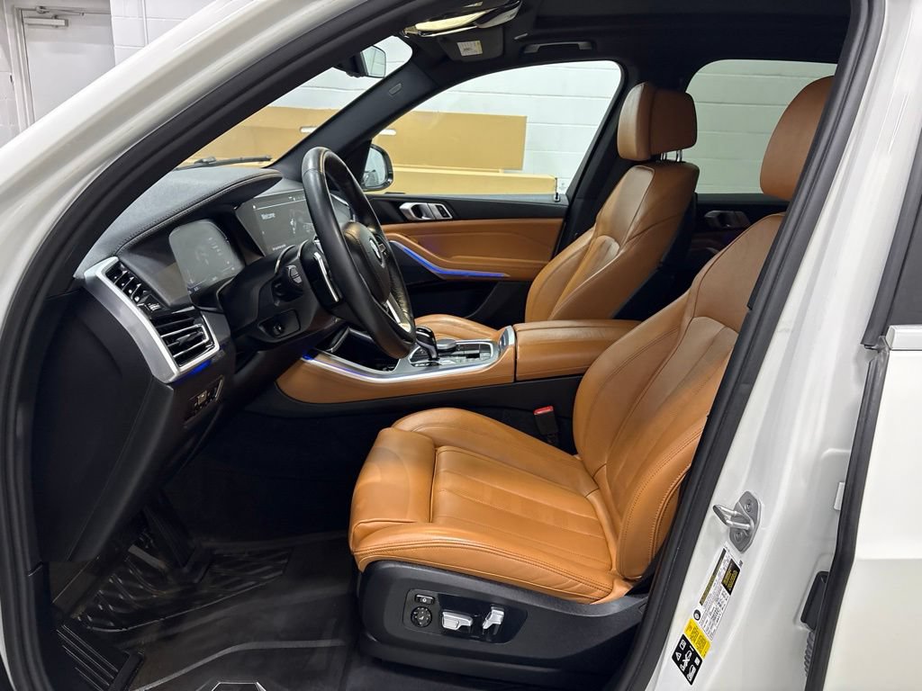 Used 2022 BMW X5 xDrive40i w/ Climate Comfort Package AWD/4WD image 16
