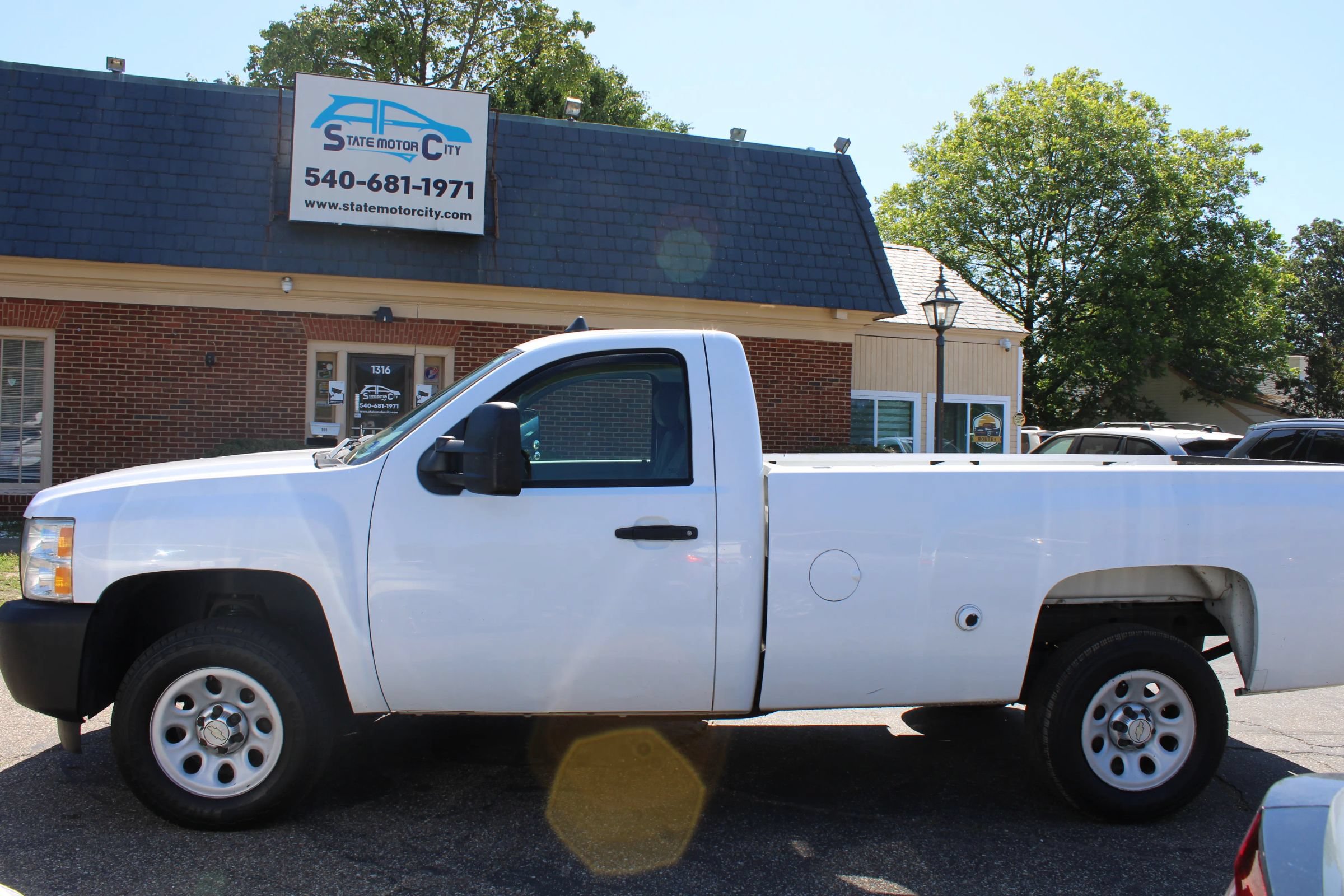 Used 2013 Chevrolet Silverado 1500 W/T RWD image 8