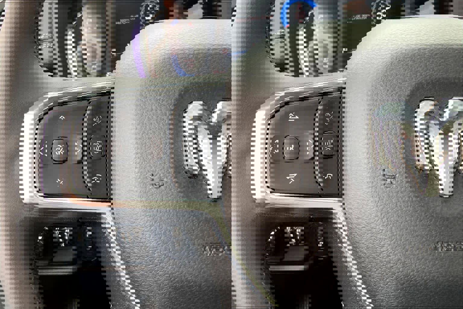 Used 2025 RAM 2500 Laramie w/ Night Edition image 24