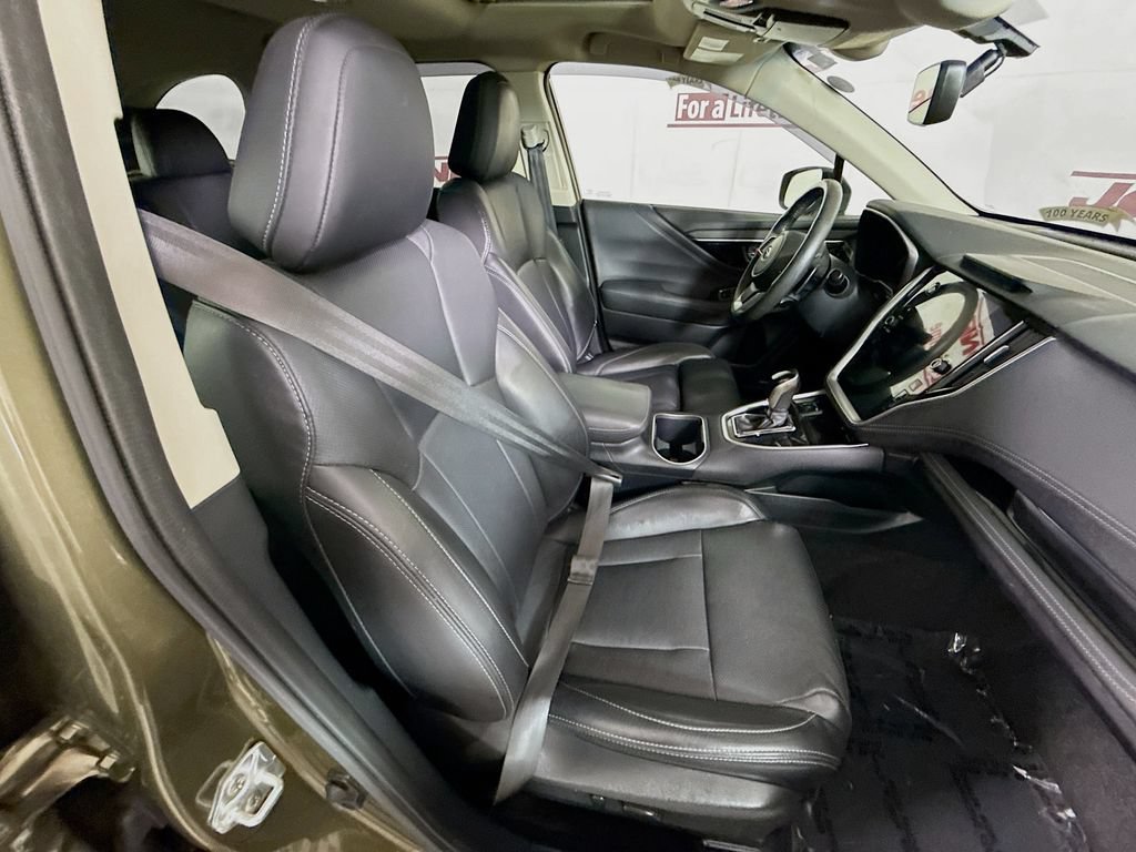 Used 2021 Subaru Outback Limited AWD/4WD image 35
