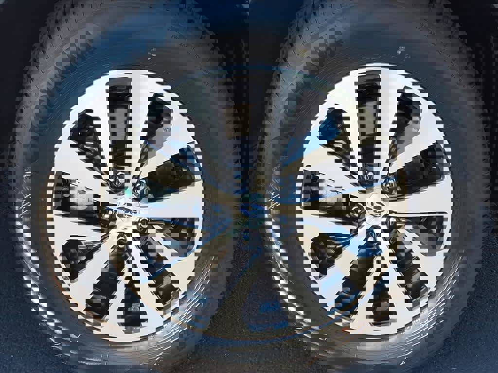 Certified 2025 Subaru Outback w/ Popular Package #1A image 10