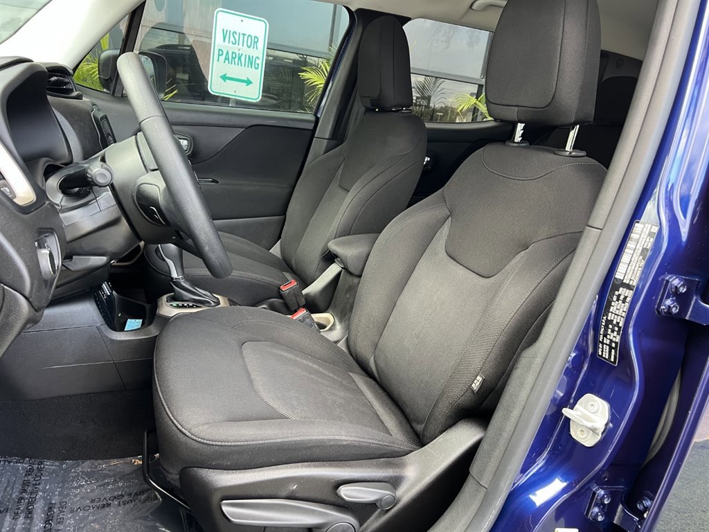 Used 2017 Jeep Renegade Sport w/ Power & Air Group FWD image 10