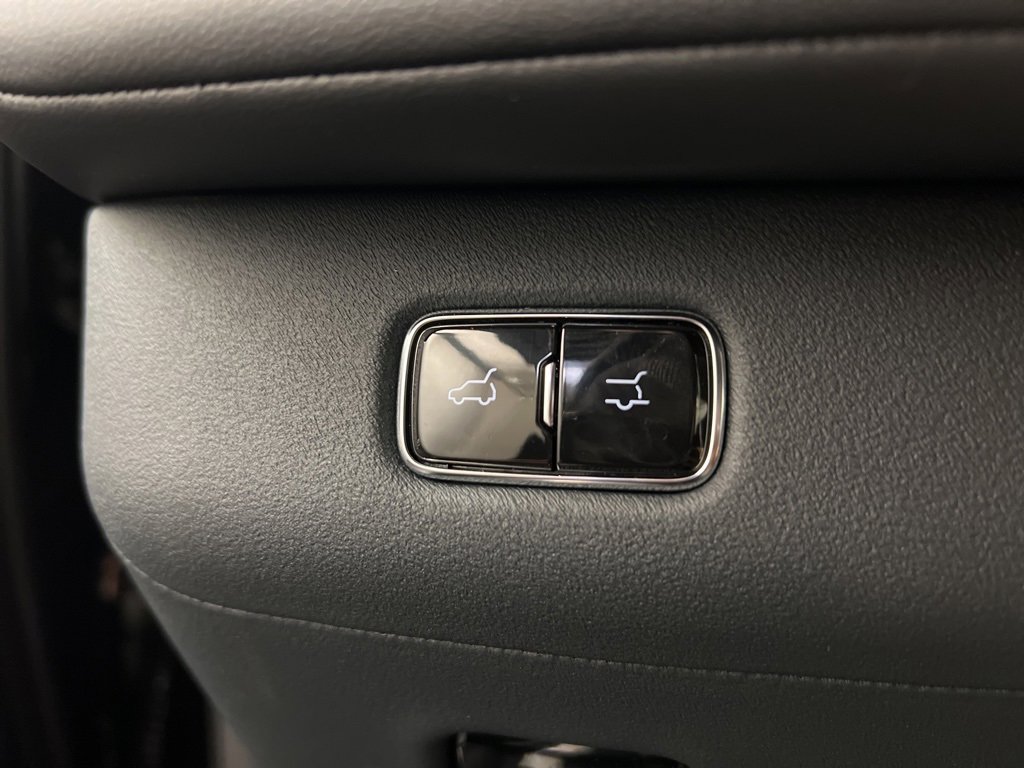 Used 2025 Lincoln Navigator Reserve w/ Jet Appearance Package image 25