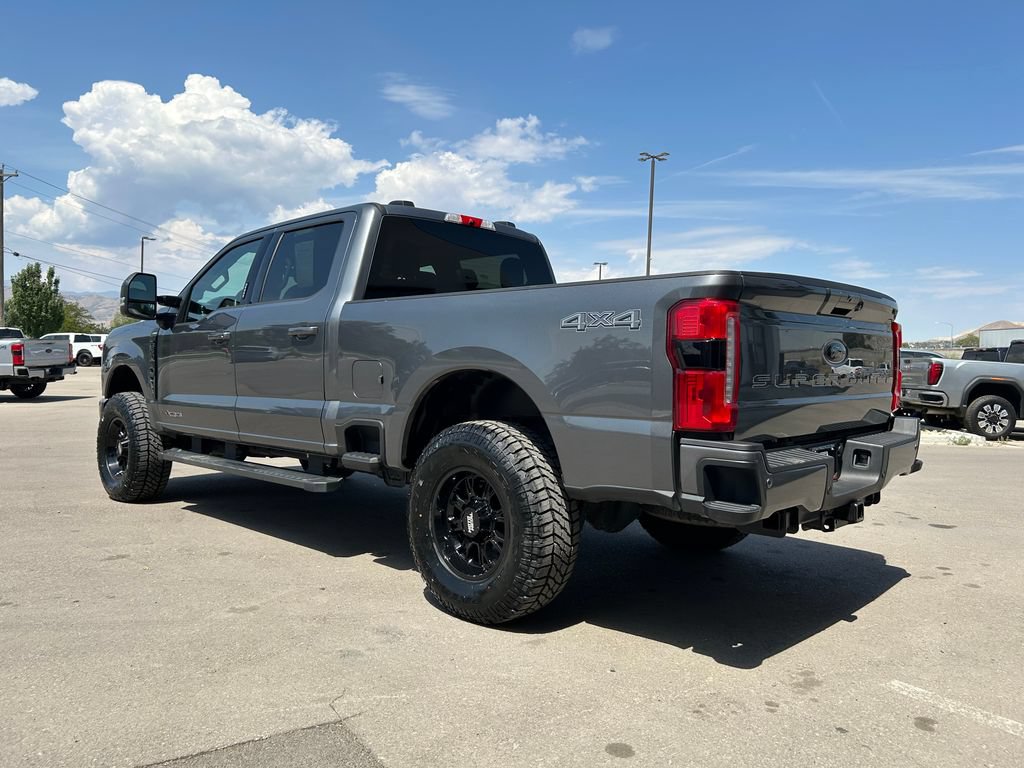 Used 2026 Ford F350 Lariat w/ Black Appearance Package AWD/4WD image 3
