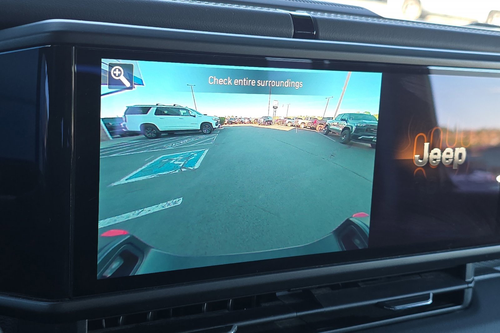 Used 2025 Jeep Gladiator Rubicon w/ Convenience Group image 24