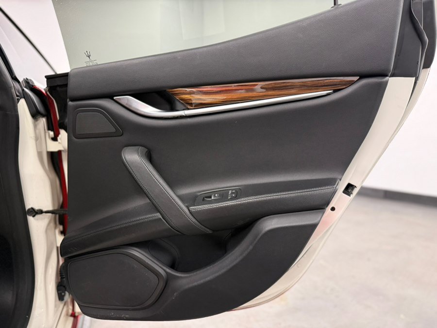 Used 2018 Maserati Ghibli S Q4 image 33