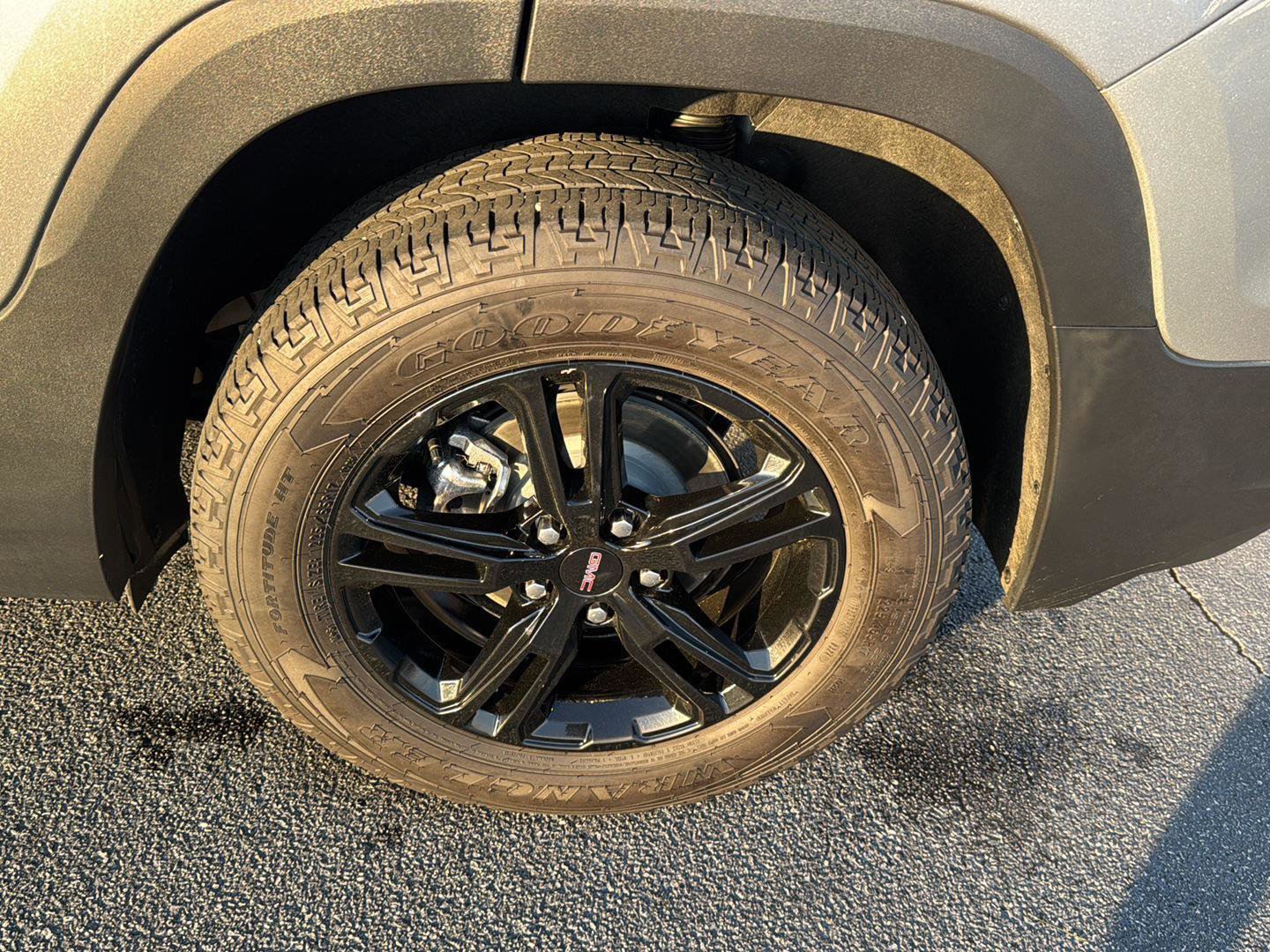 Used 2024 GMC Terrain AT4 image 37