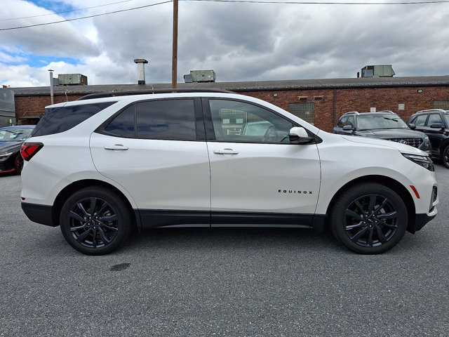 Used 2022 Chevrolet Equinox RS w/ RS Leather Package AWD/4WD image 7