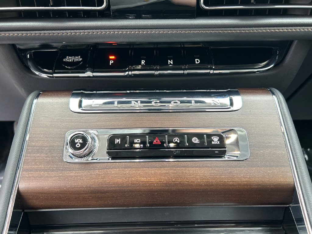 Used 2025 Lincoln Aviator Reserve w/ Illumination Package AWD/4WD image 20