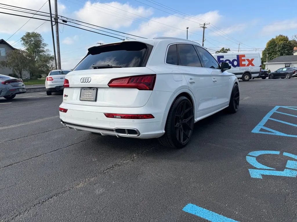 Used 2018 Audi SQ5 Premium Plus w/ Navigation Package AWD/4WD image 3