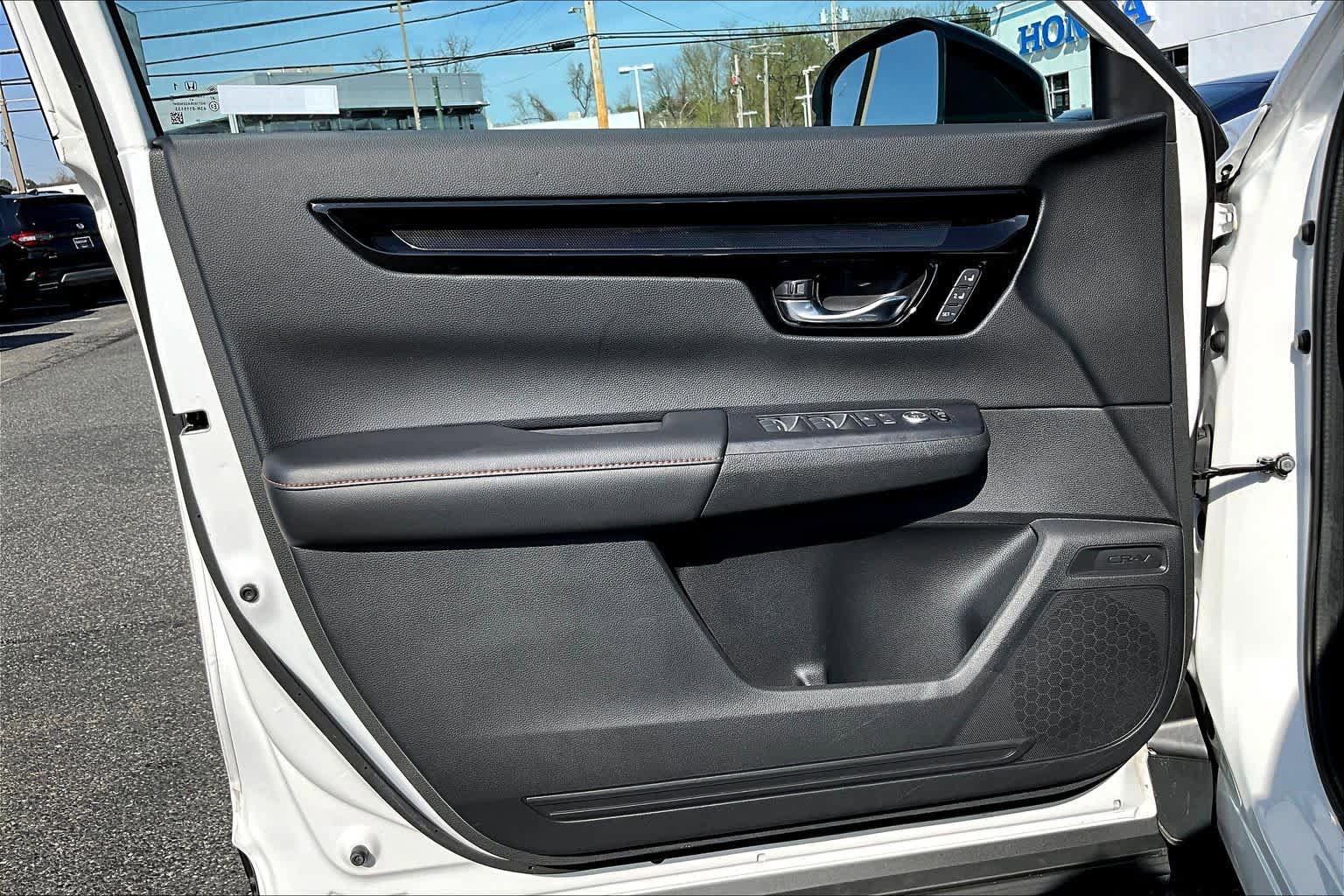 Used 2024 Honda CR-V Sport Touring image 22