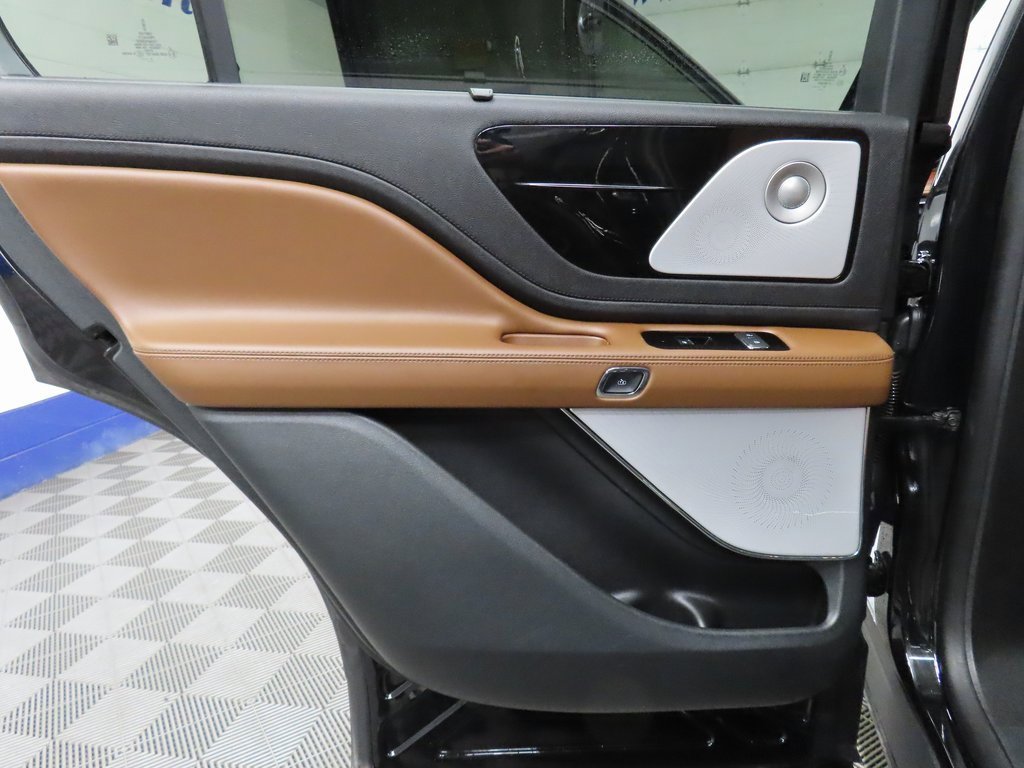Used 2023 Lincoln Aviator Reserve w/ Equipment Group 201A image 55