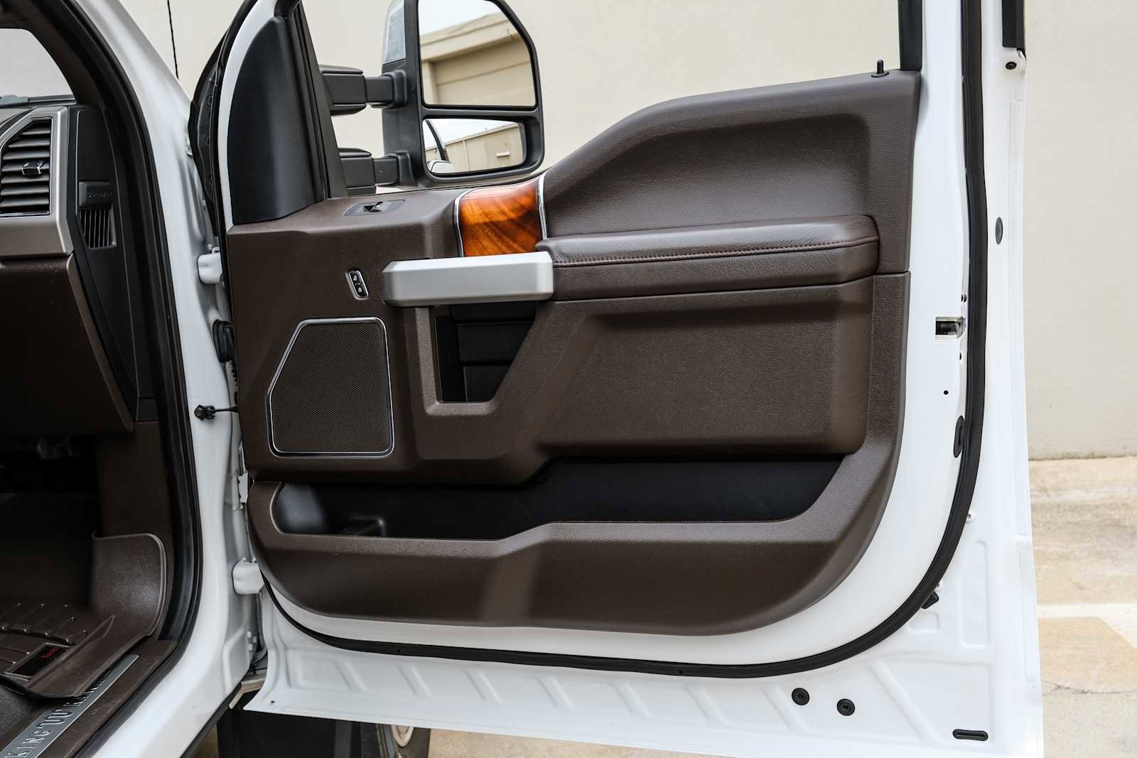 Used 2019 Ford F450 King Ranch w/ King Ranch Ultimate Package image 52