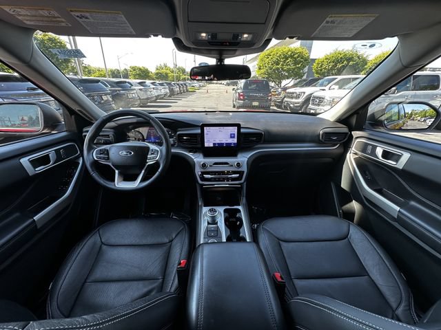 Certified 2023 Ford Explorer XLT AWD/4WD image 3