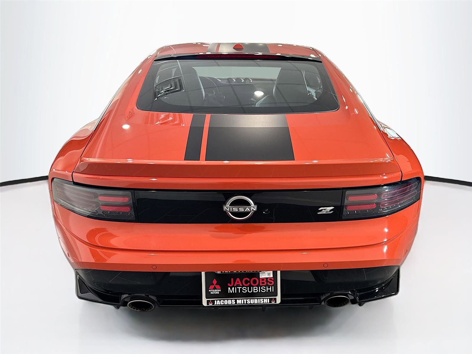 Used 2024 Nissan Z Performance w/ Heritage Edition image 4