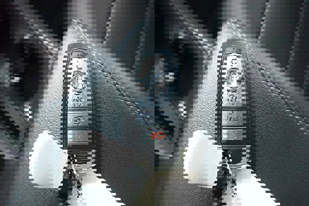 Used 2024 Ford F150 Lariat w/ Equipment Group 502A High image 22