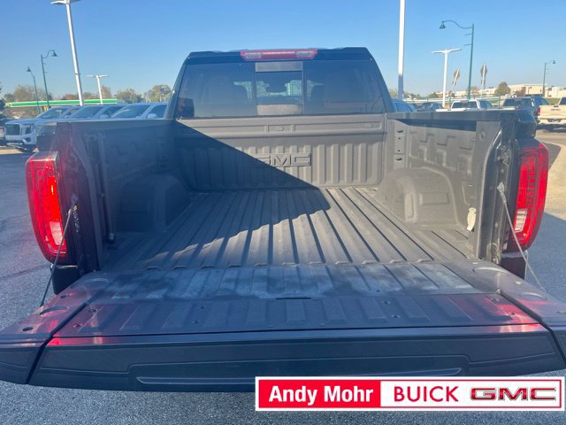 Used 2023 GMC Sierra 1500 SLT w/ SLT Premium Plus Package AWD/4WD image 10