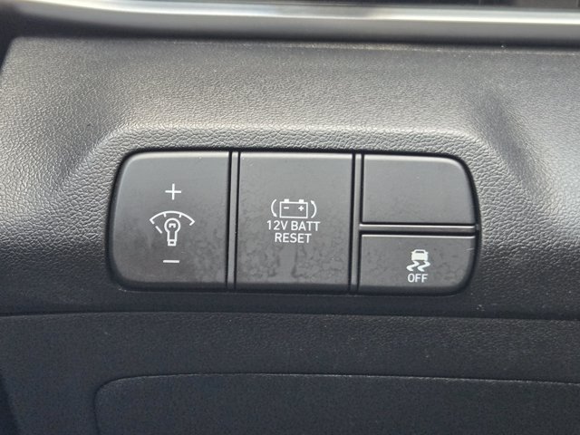 Certified 2025 Hyundai Elantra Hybrid FWD image 22