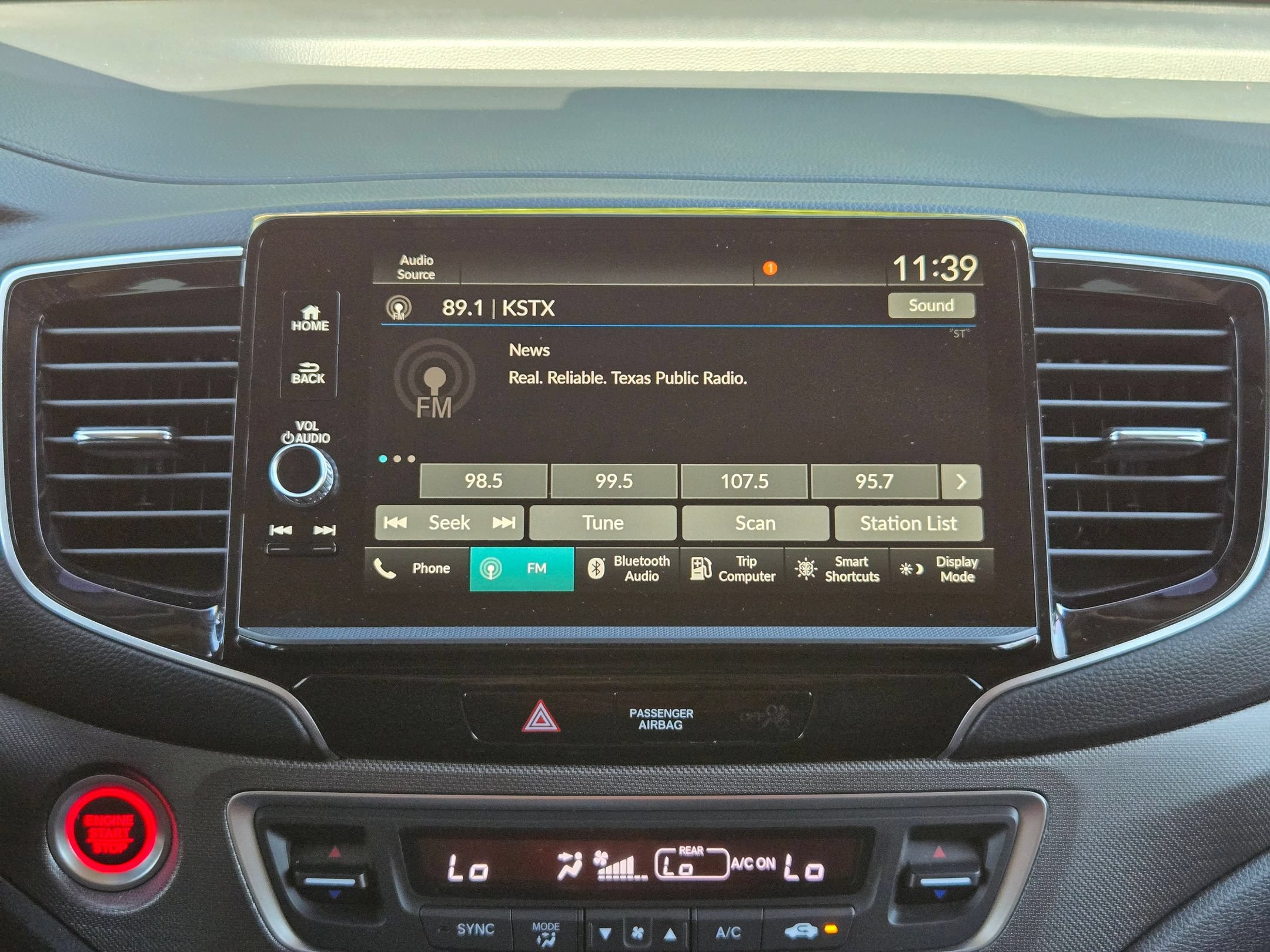 Used 2025 Honda Ridgeline Sport image 17