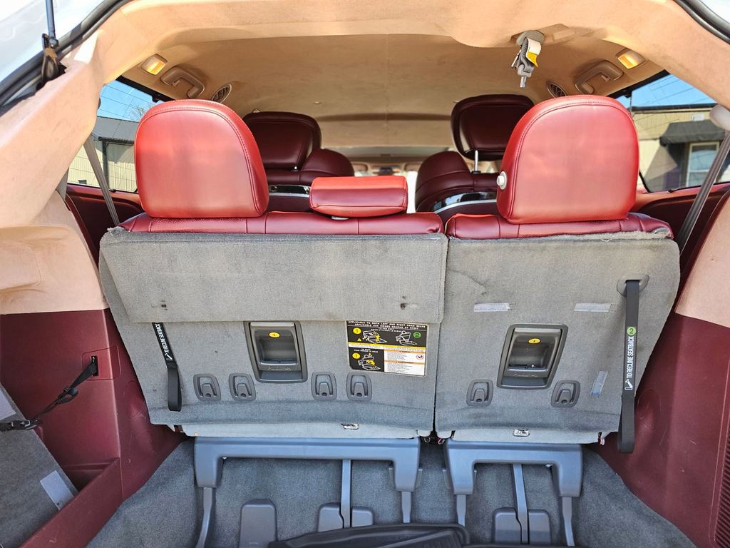 Used 2019 Toyota Sienna XLE w/ XLE Navigation Package image 49