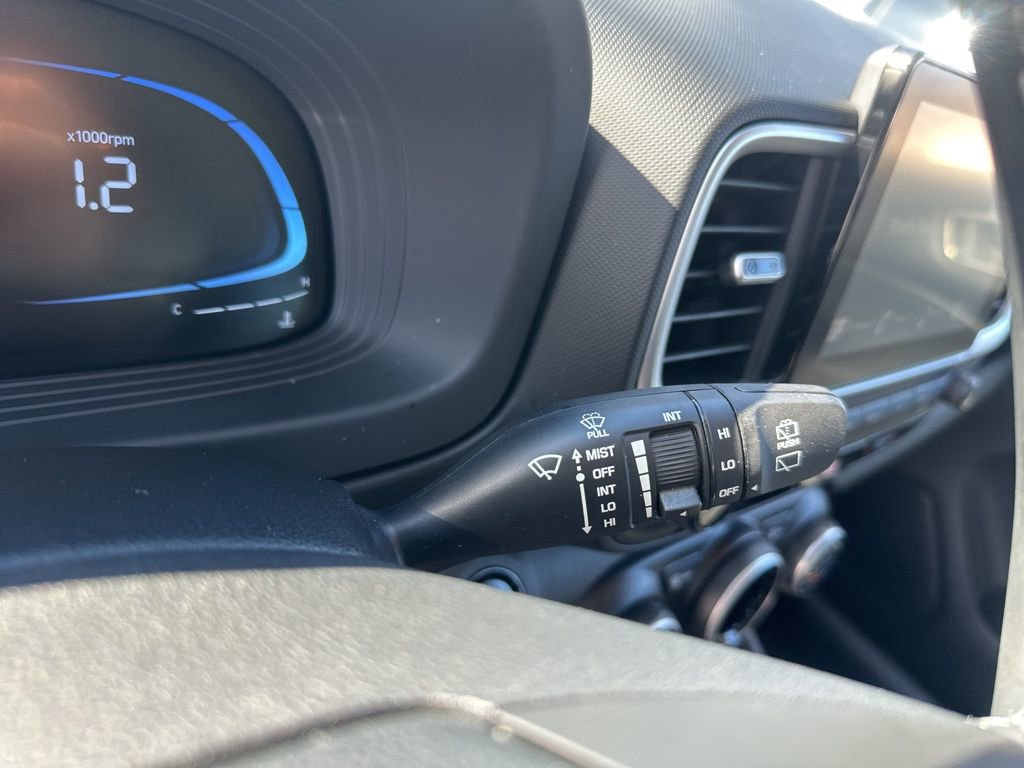 Used 2026 Hyundai Venue SEL image 14