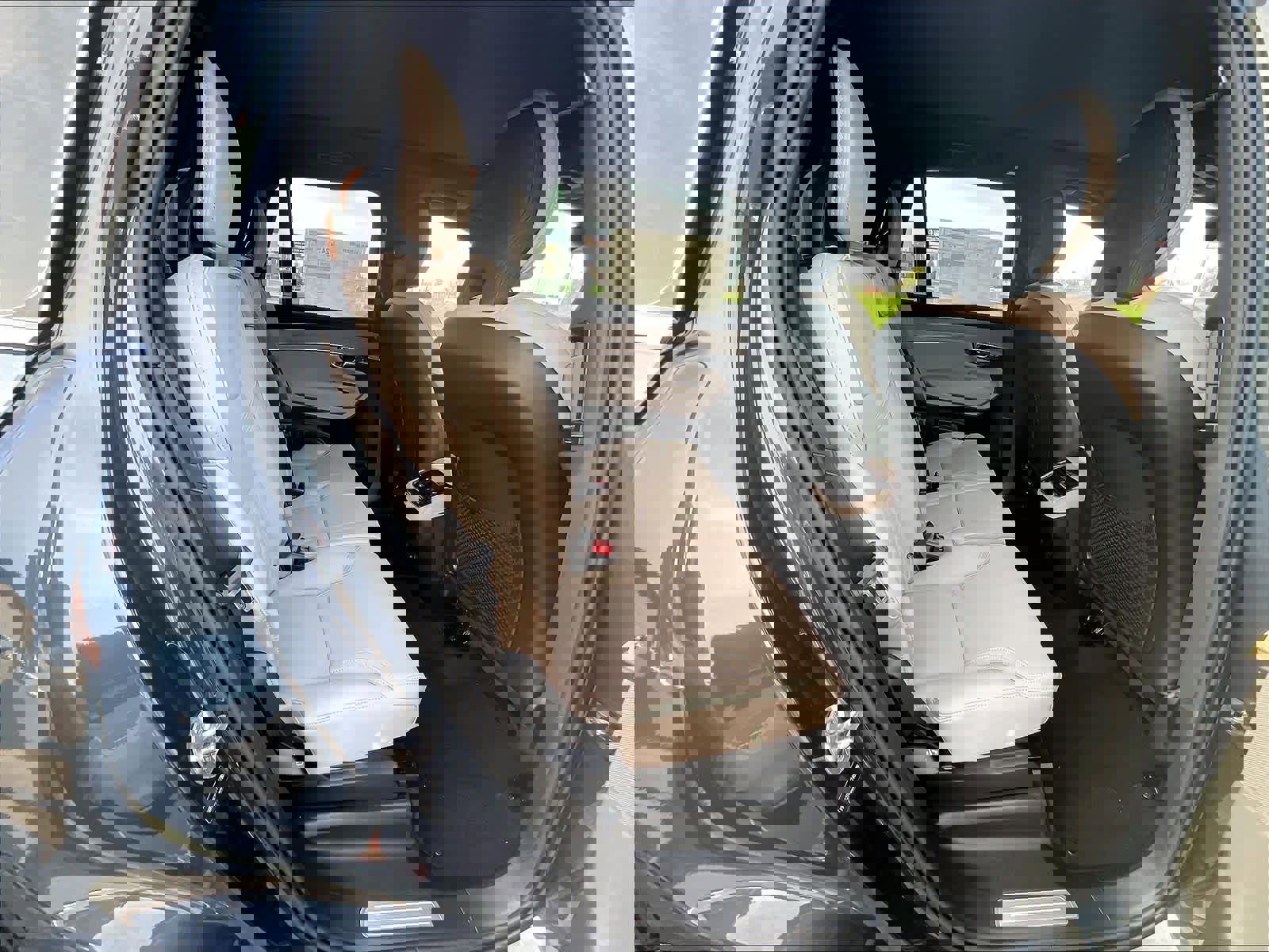 New 2026 Volvo XC90 B5 Plus w/ Protection Package image 27