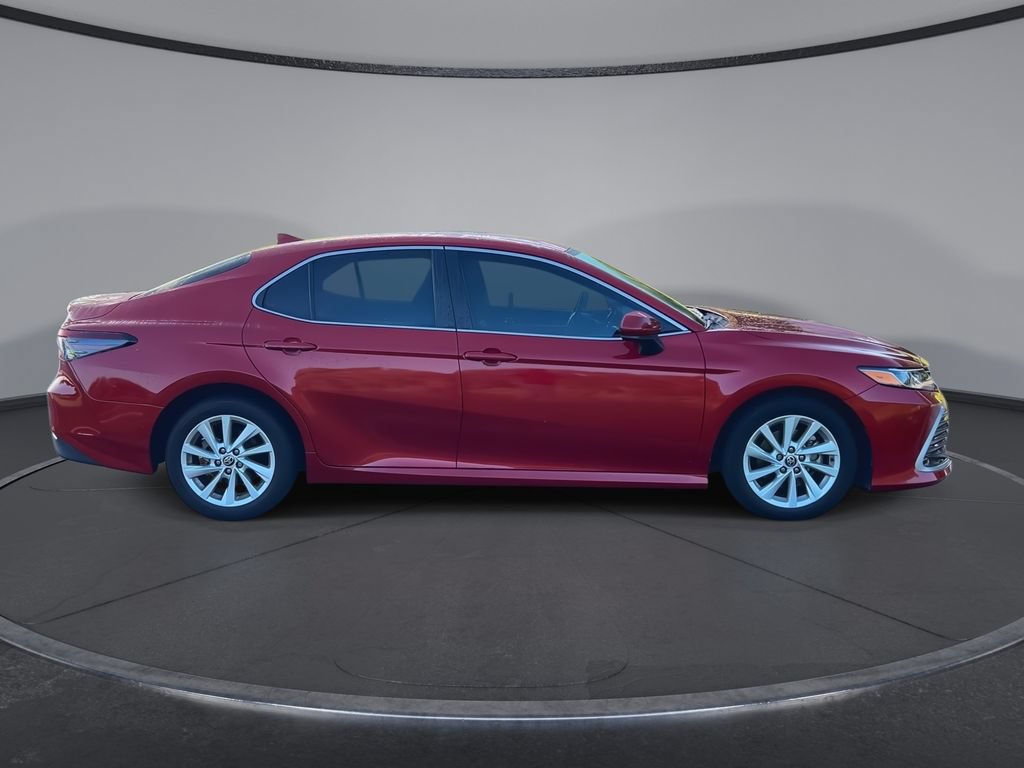 Used 2023 Toyota Camry LE FWD image 9
