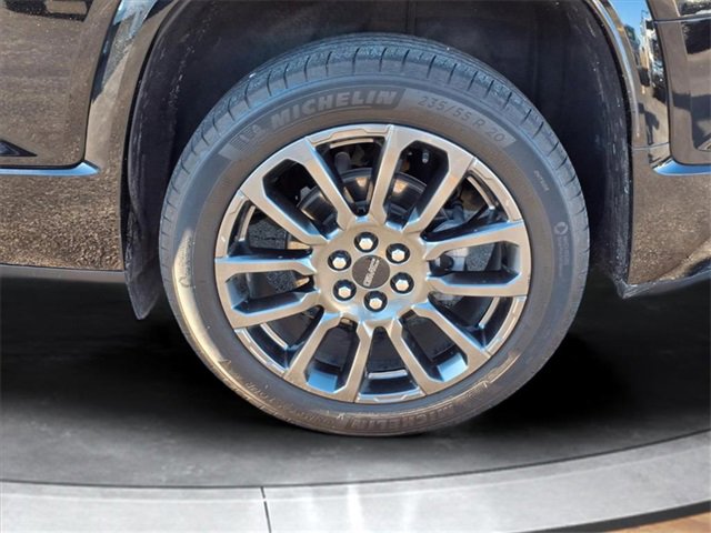 Certified 2023 GMC Acadia Denali w/ Black Diamond Edition image 19