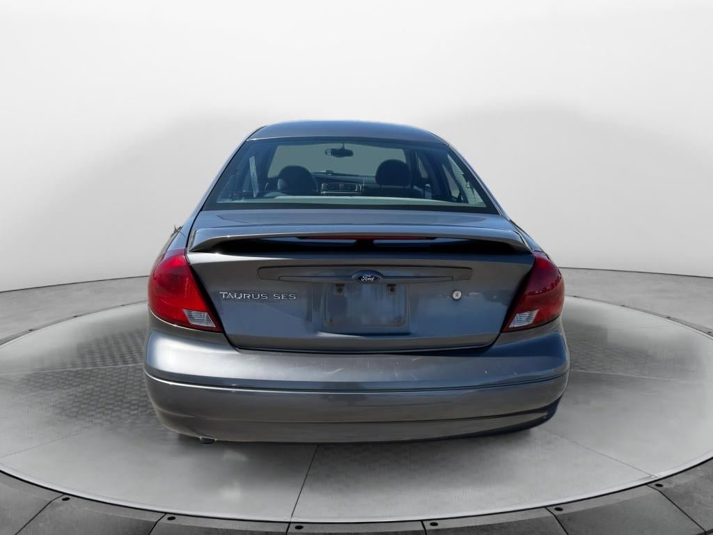 Used 2003 Ford Taurus SES FWD image 4