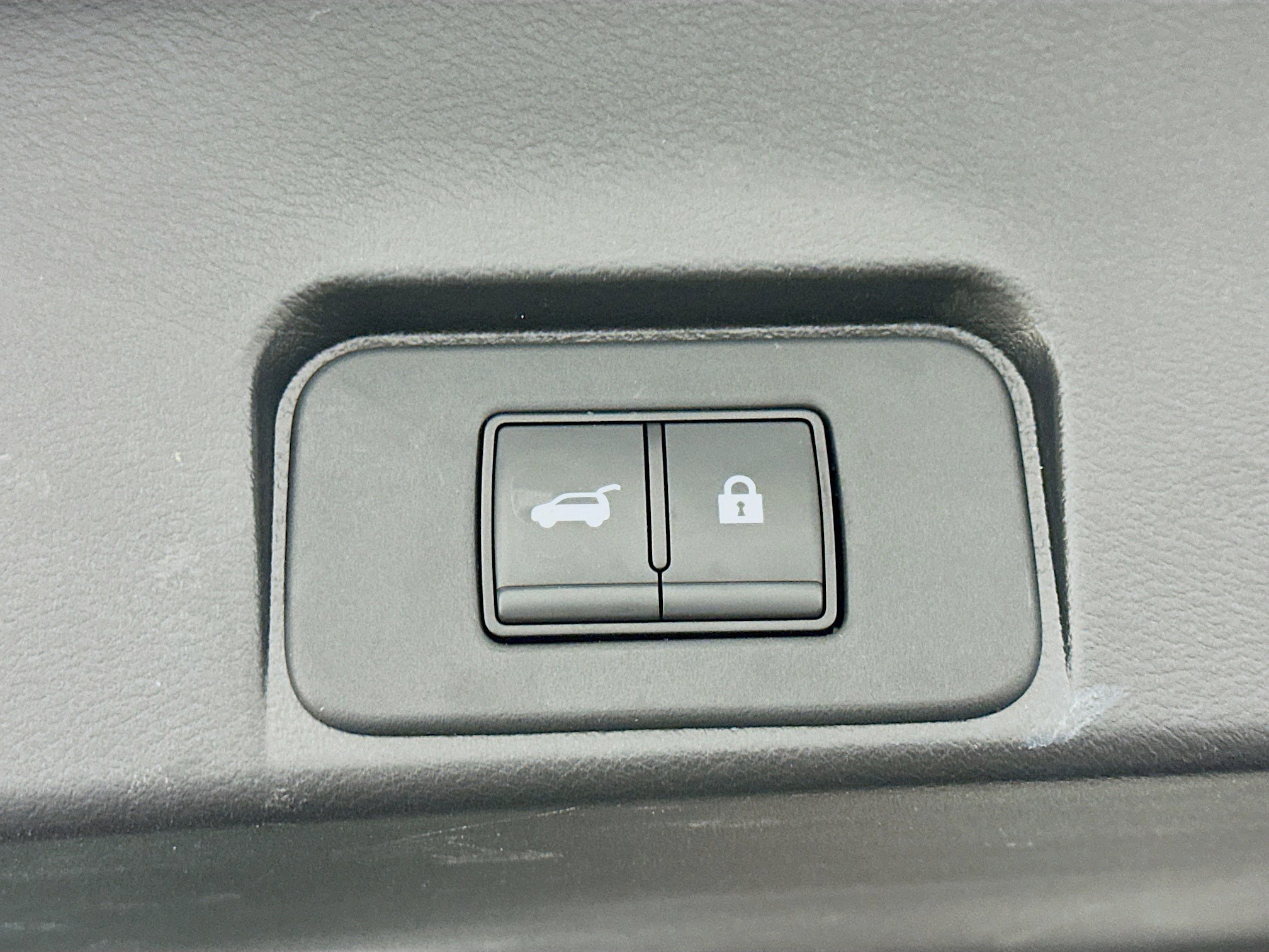 Used 2023 Nissan Rogue SL AWD/4WD image 31