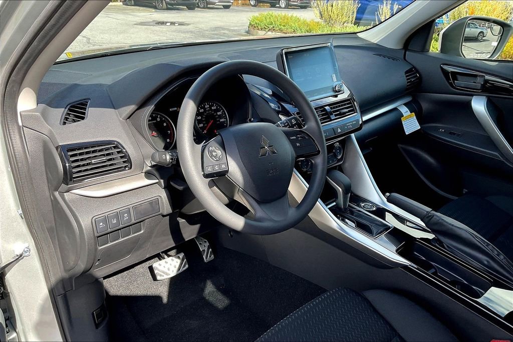 New 2026 Mitsubishi Eclipse Cross ES image 6