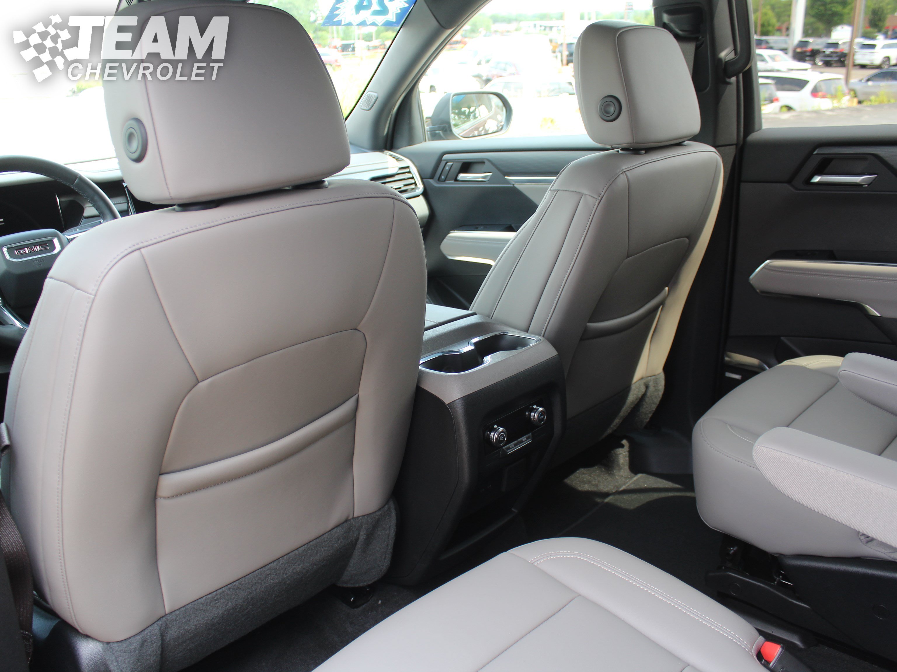 Certified 2024 GMC Acadia Elevation FWD image 20
