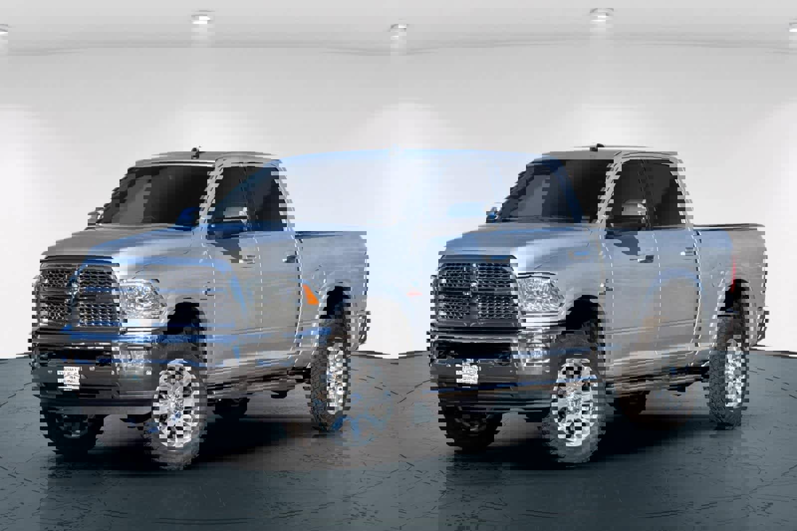 Used 2018 RAM 2500 Laramie image 1