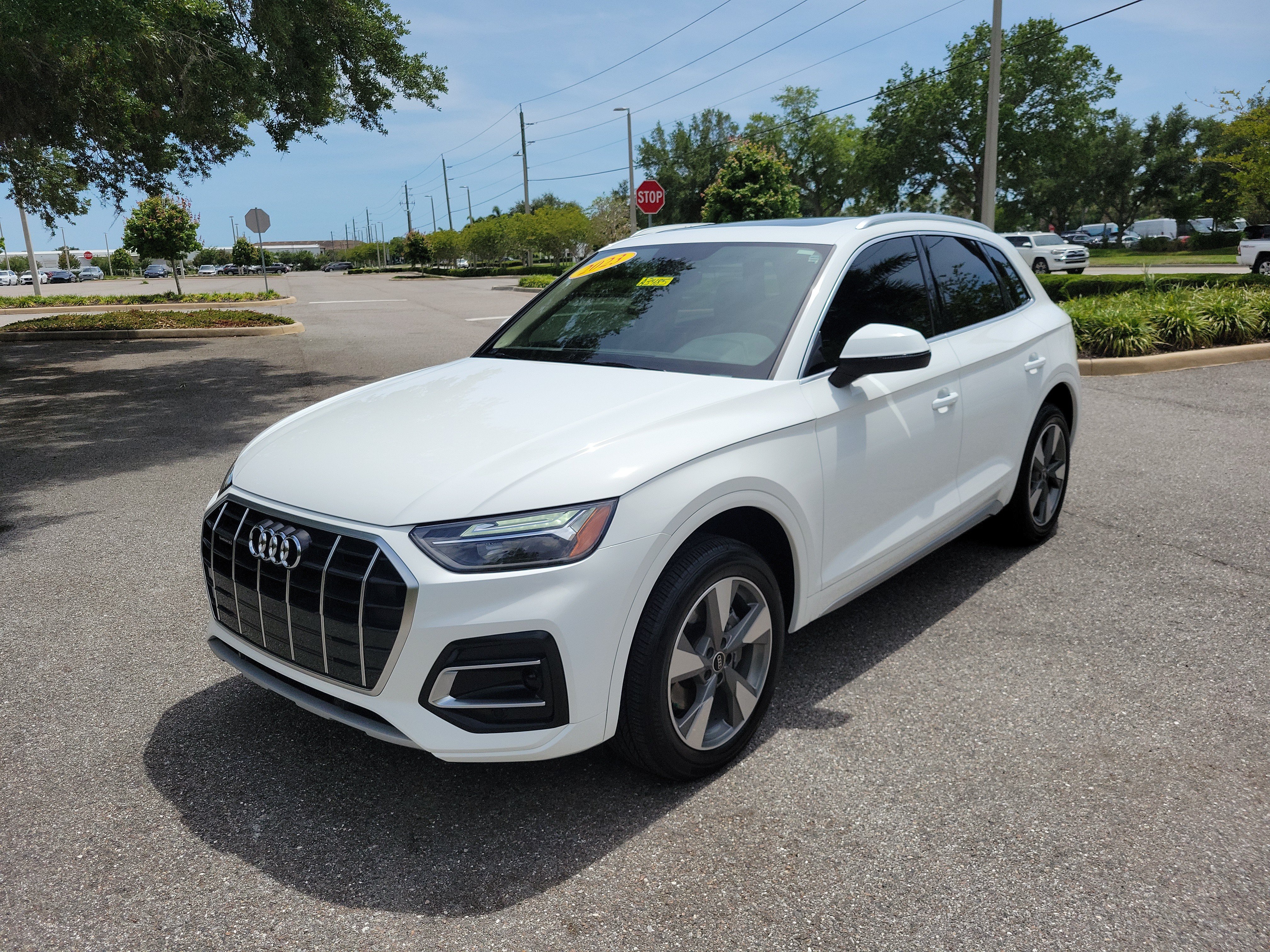 Used 2023 Audi Q5 2.0T Premium w/ Convenience Package AWD/4WD image 8