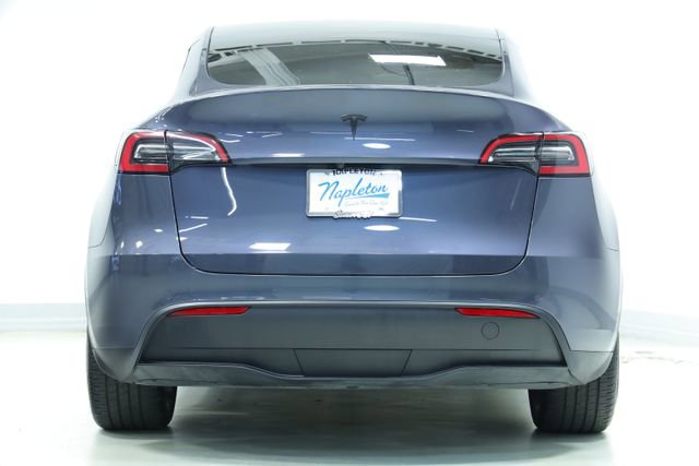 Used 2022 Tesla Model Y Long Range image 7
