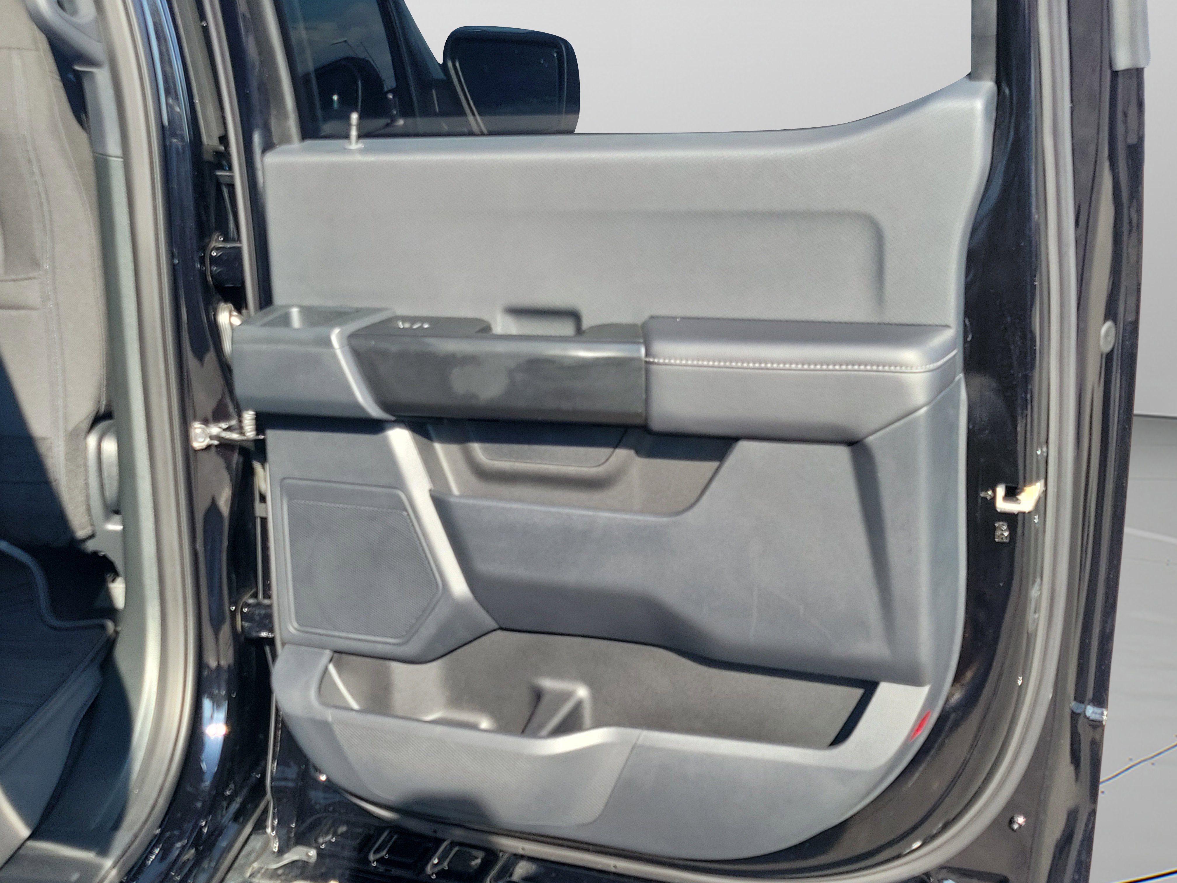 Used 2025 Ford F150 STX w/ Equipment Group 200A image 23