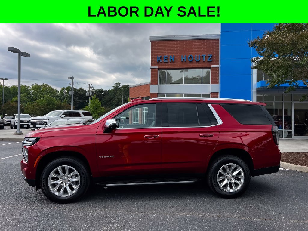 Used 2025 Chevrolet Tahoe Premier AWD/4WD image 4