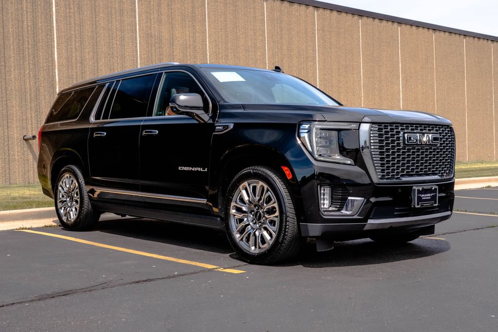 Certified 2024 GMC Yukon XL Denali Ultimate AWD/4WD image 2