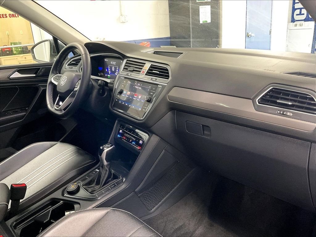 Certified 2023 Volkswagen Tiguan SE AWD/4WD image 14