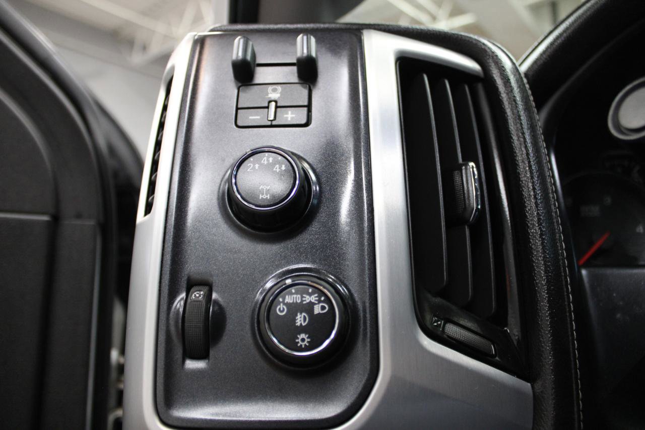 Used 2015 GMC Sierra 2500 SLE w/ SLE Preferred Package image 18