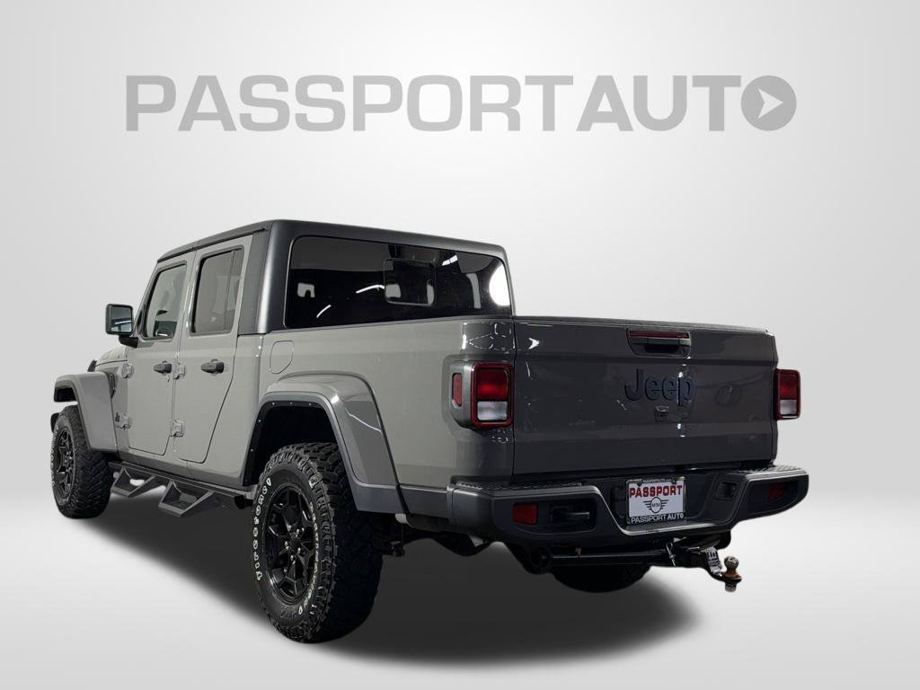 Used 2022 Jeep Gladiator Sport AWD/4WD image 5