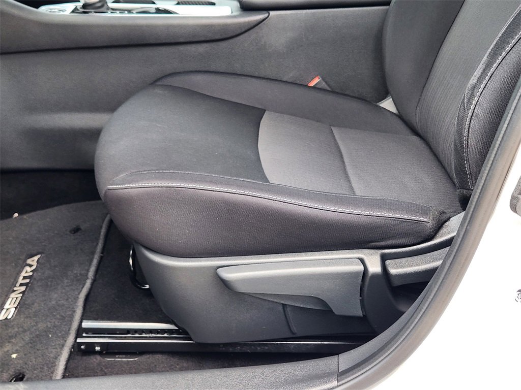 Used 2021 Nissan Sentra SV image 23