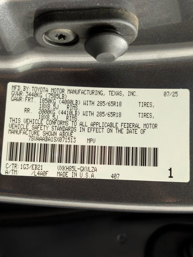 Used 2025 Toyota Sequoia TRD Pro AWD/4WD image 30