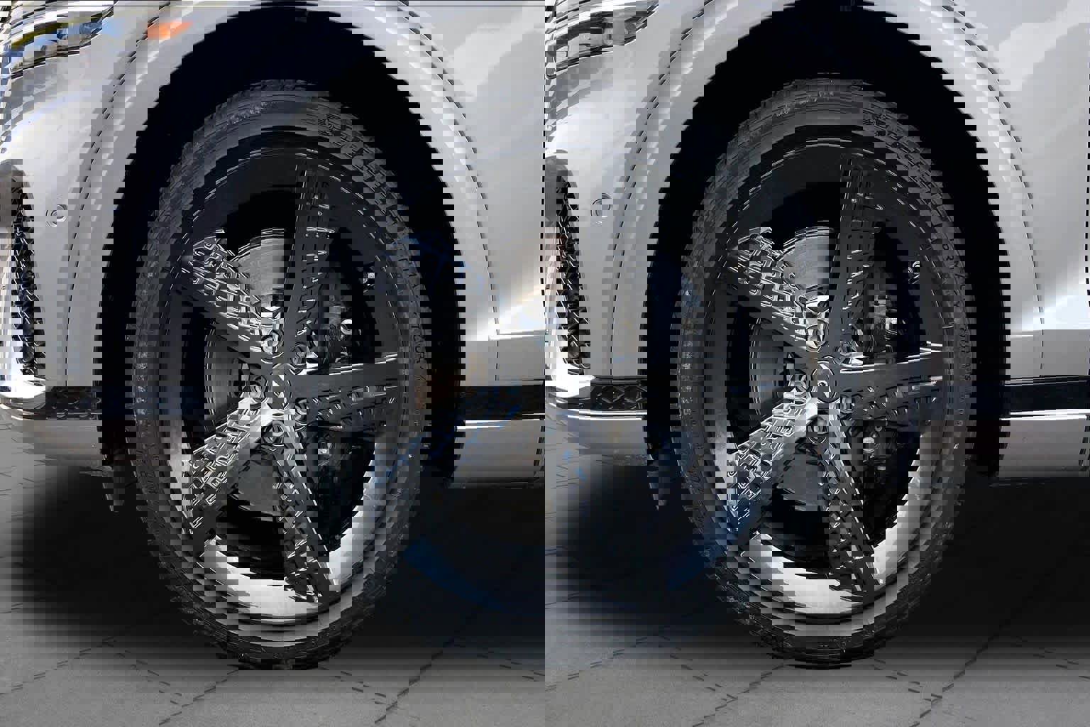 Used 2023 Genesis GV70 2.5T w/ Sport Prestige Package AWD/4WD image 11